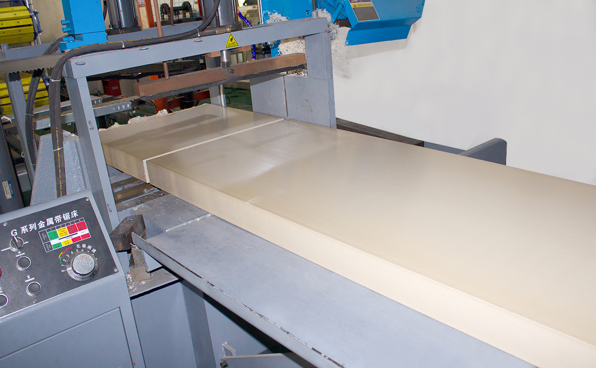 南京首塑公司成功擠出厚尺寸80mmPEEK板材 南京首塑公司成功擠出厚尺寸80mmPEEK板材